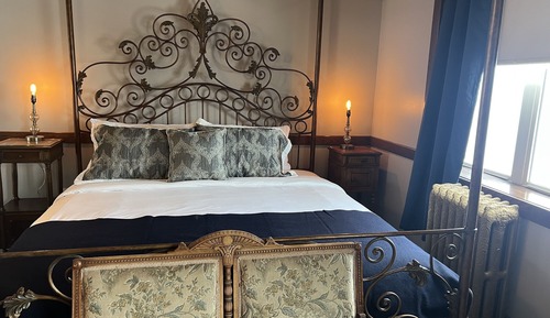 Deluxe Room, 1 King Bed