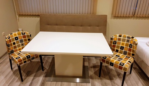 Deluxe Studio