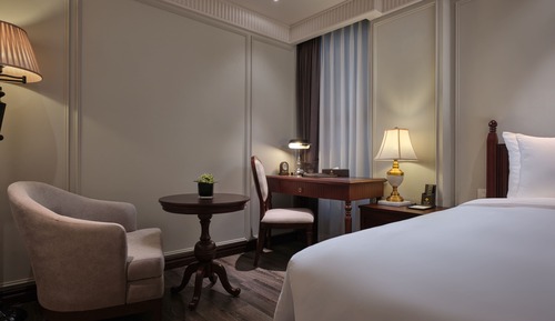 Colonial Deluxe Twin Internal Window