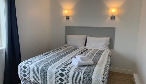 Deluxe Suite, 2 Queen Beds, Kitchen