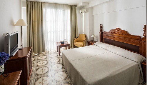 Classic Double Room