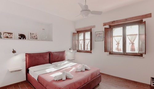 Signature Apartment, 1 Queen Bed with Sofa bed, Garden View, Garden Area