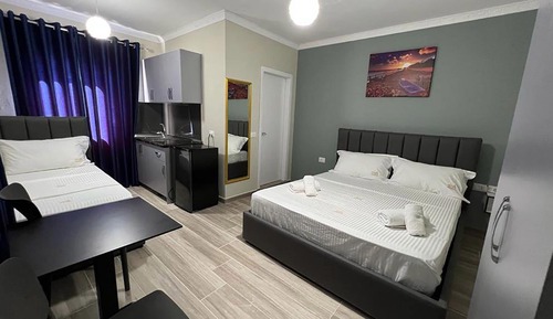 Triple Room, Kitchen