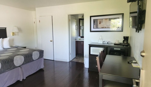 Standard Single Room, 1 King Bed