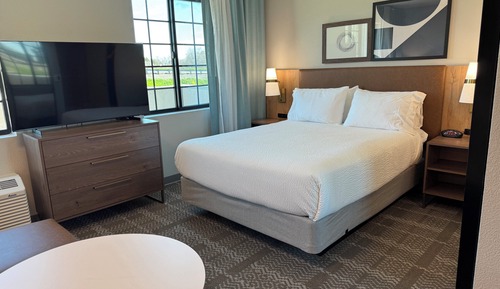 Studio Suite, 1 Queen Bed, Accessible, Kitchen (Communication, Accessible Tub)
