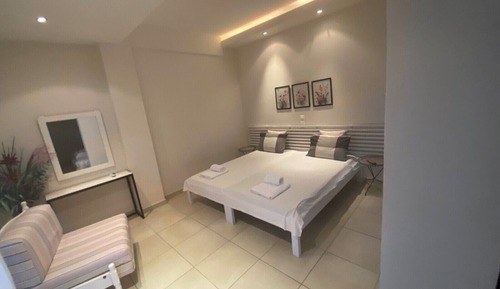 Studio, Ground Floor