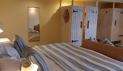 Superior Double or Twin Room (1 B)