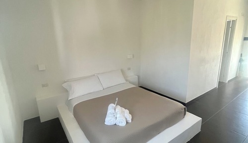 Triple Room (7)