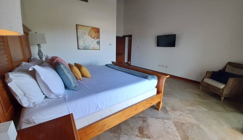 Villa, 3 Bedrooms, Ocean View (1105)