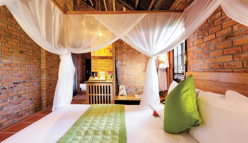 Deluxe Double Garden View