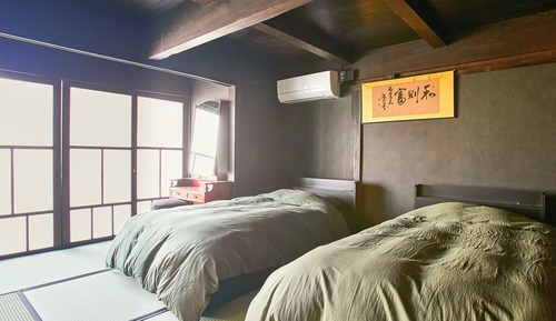 Tora  Twin Room, Non Smoking