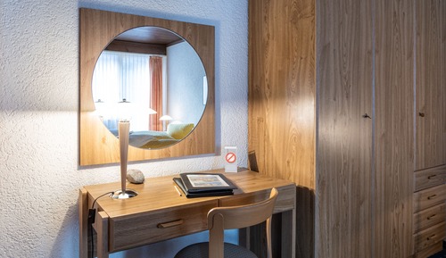 Junior Room, Balcony
