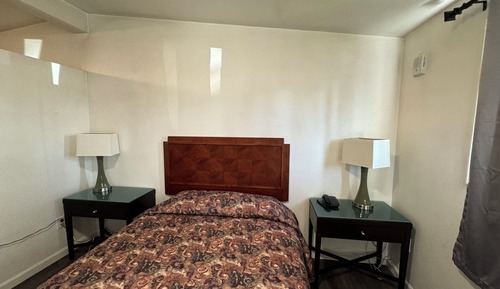 Deluxe Studio Suite