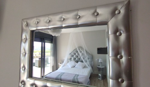 Romantic Room, Mountain View
