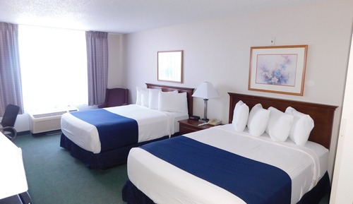 Double Queen Bed - Non-Smoking