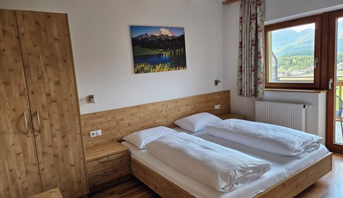 Comfort Double or Twin Room, 1 Queen Bed with Sofa bed, Non Smoking, Mountain View