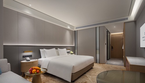 Superior Room, 1 King Bed, City View