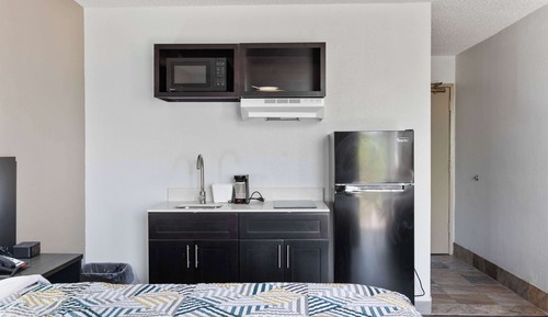 Standard Room, 2 Queen Beds, Non Smoking, Kitchenette