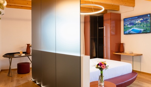 Deluxe Suite 151