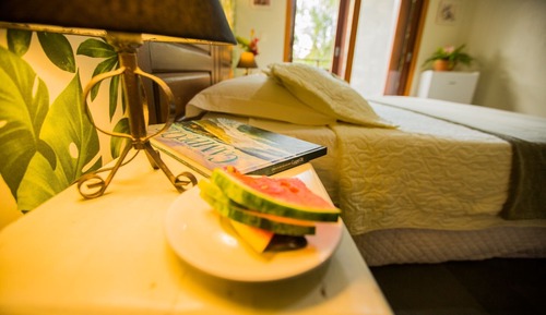 S7 - Suíte Praia da Solidão - Pousada Tulipane com Piscina - Campeche