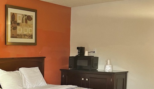 Standard Room, 1 Queen Bed, Non Smoking