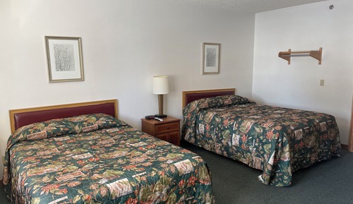 Family Room, Multiple Beds
