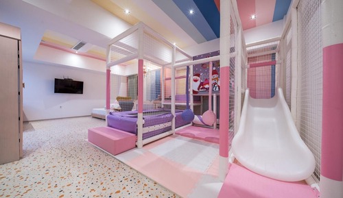 Premier Room
