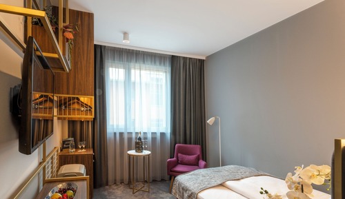 Premium Single Room