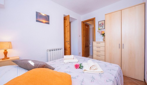 Family House, 1 Bedroom, Mountainside (Paulotti Antico Borgo Ground Floor)
