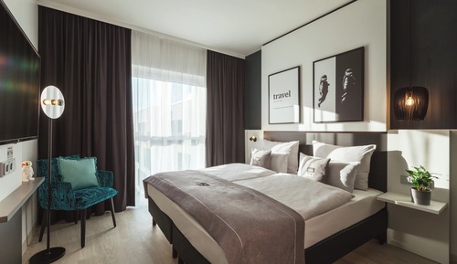 Standard Room, 1 Queen Bed