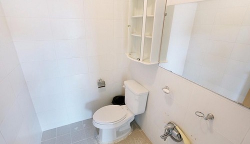 Room (2F Unshared House)