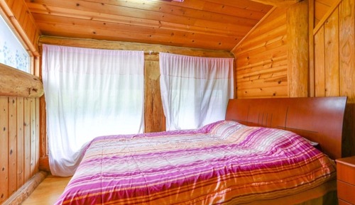 Room (Sunlight (main building))