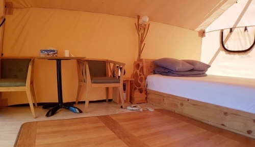Room (Pan 2)