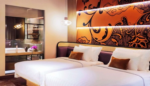 Deluxe Room, 2 Twin Beds, City View