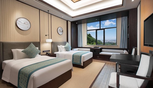 Superior Room, 2 Twin Beds, Smoking, Garden View