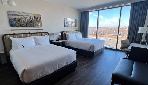 Room, 2 Queen Beds, City View