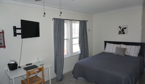 Standard Room, 1 Queen Bed, Non Smoking, Ground Floor