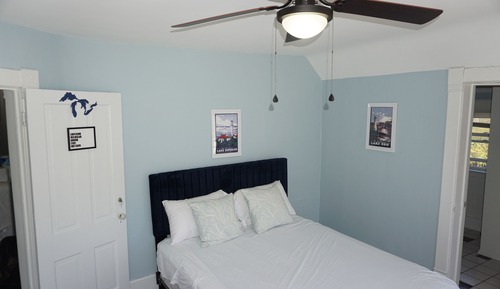 Standard Room, 1 Queen Bed