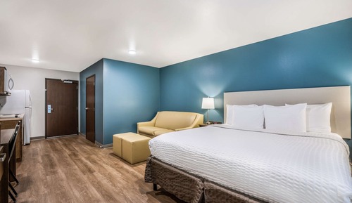 Standard Room, 1 King Bed, Non Smoking