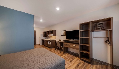 Room, 1 Queen Bed, Accessible, Non Smoking (Roll-In Shower)