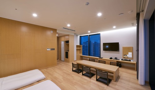 Premium Ondol Room (Breakfast Included)