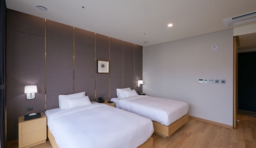 Twin Room, Private Bathroom