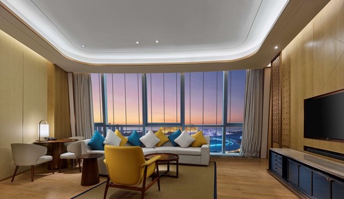 Deluxe Suite