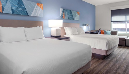 Suite, 1 Bedroom, Kitchen (2 Queen Beds with Sofa Bed)