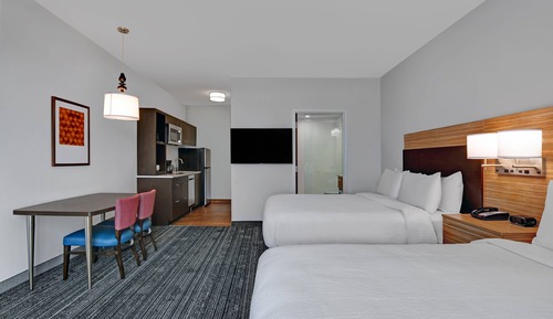 Studio, 2 Queen Beds
