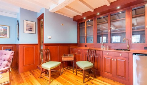 House (Rockmere Inn)