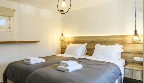 Design Duplex, 2 Bedrooms, Hot Tub, Sea View