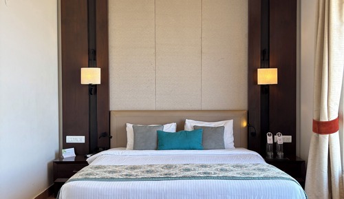 Super Deluxe Rooms with Valley View