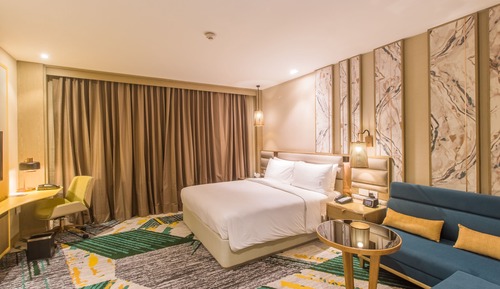 Room, 1 King Bed, Mobility Accessible