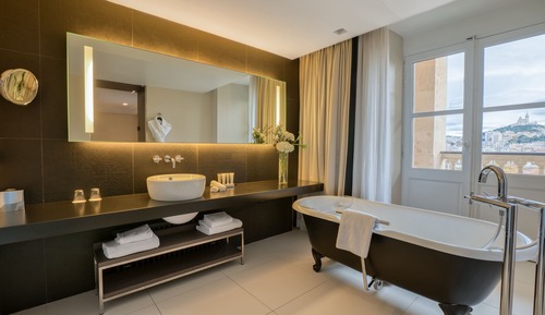 Premium Room, 1 King Bed, Terrace (La Bonne Mere View)